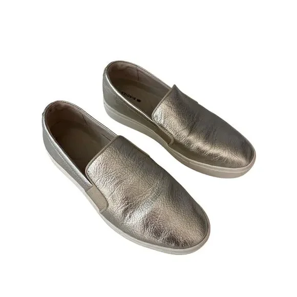 Birdies 7.5 The Swift Slip On Silver Leather Shoes
Boat shoes - Picture 3 of 8